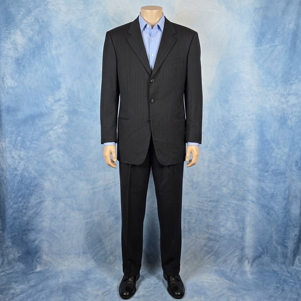 Armani Collezioni Mens 44L Pinstripe Suit Charcoal Gray 3-Button Wool Italy